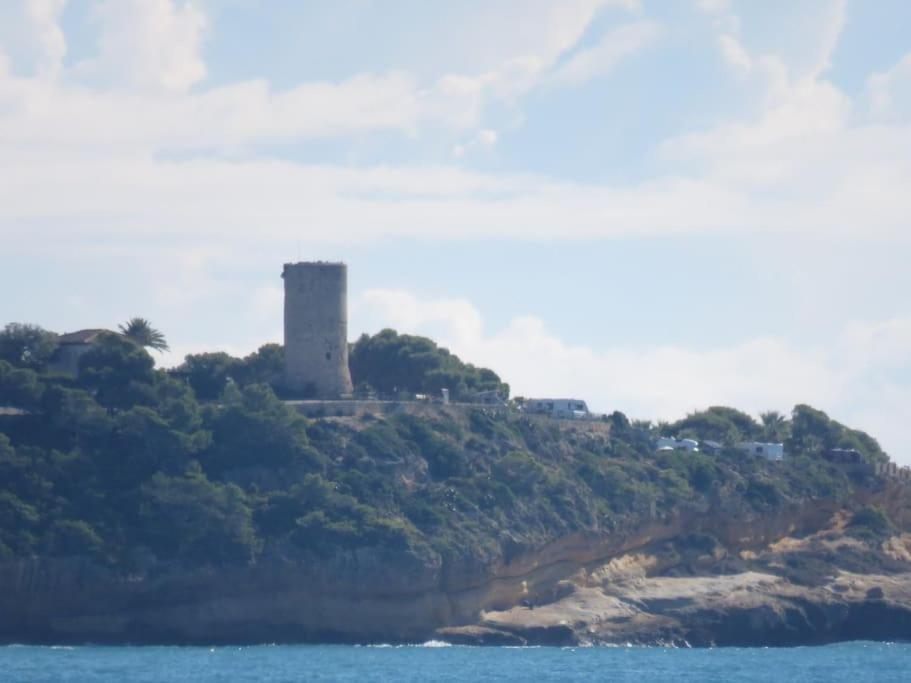 Coqueto Alojamiento Con Banera De Hidromasaje Tarragona Exterior foto